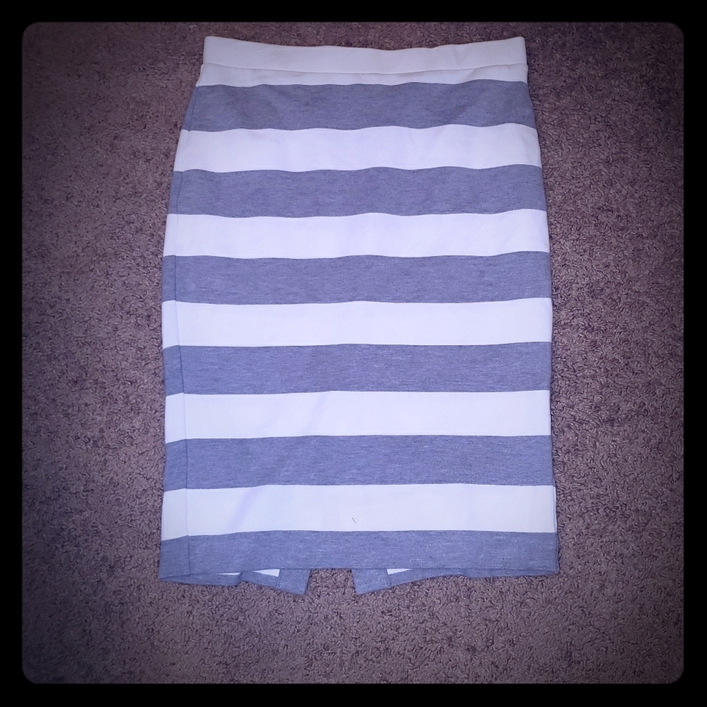 UNIQLO Stretchy Skirt